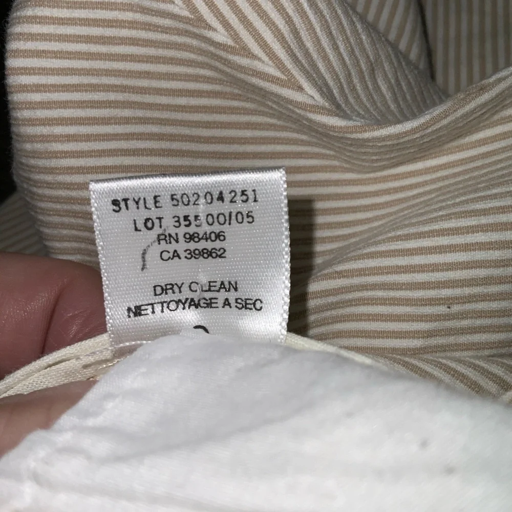 Theory Tan & White Pinstripe Cotton Bermuda Shorts Pockets Size 6